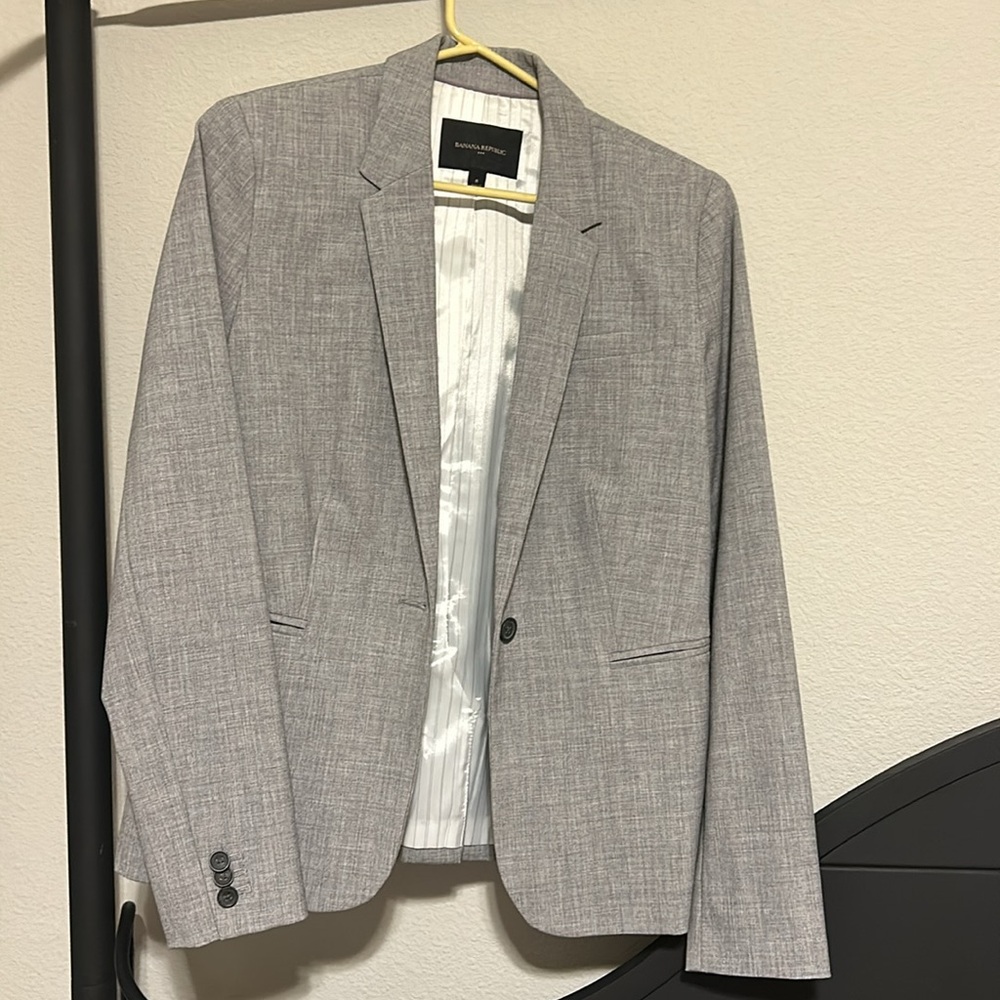Banana Republic •Avery• size 8 suit set